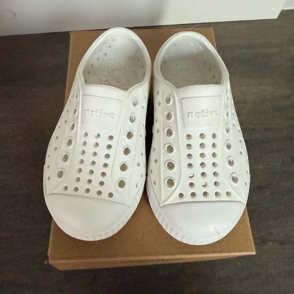 Native Jefferson’s white 6C EUC